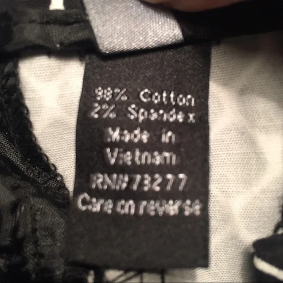 APT 9 Black and White Capri Pants Size 4p - Picture 3 of 4